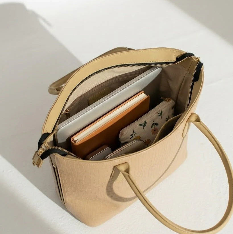Elegant Croc Texture Tote Handbag for Women